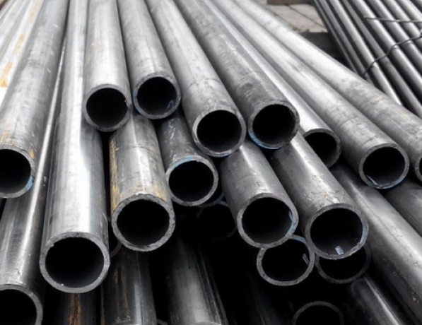 Труба стальная ВГП неоцинкованная усиленная с короткой резьбой Ст20 165х5,5 мм ГОСТ 3262-75 фото